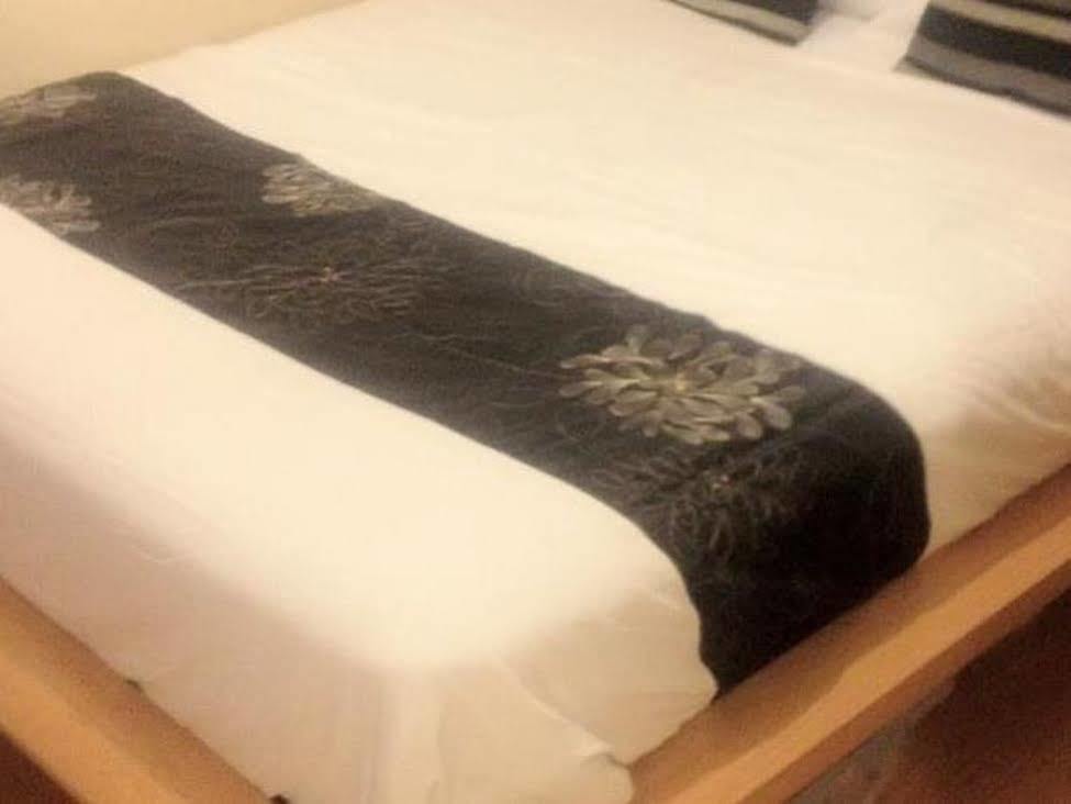 The Kingscliffe Guesthouse Manchester Buitenkant foto